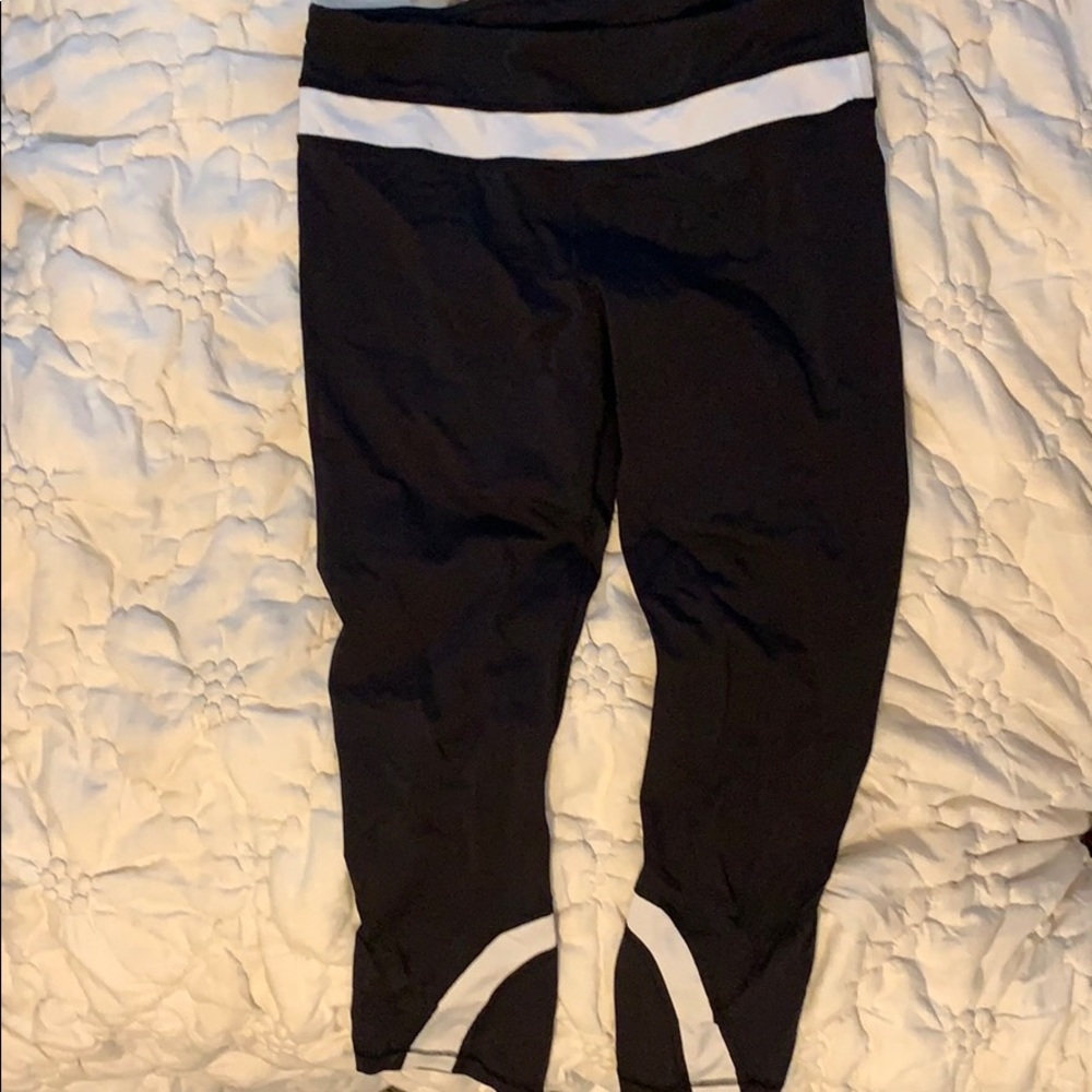 Black and White Lulu Lemon Leggings